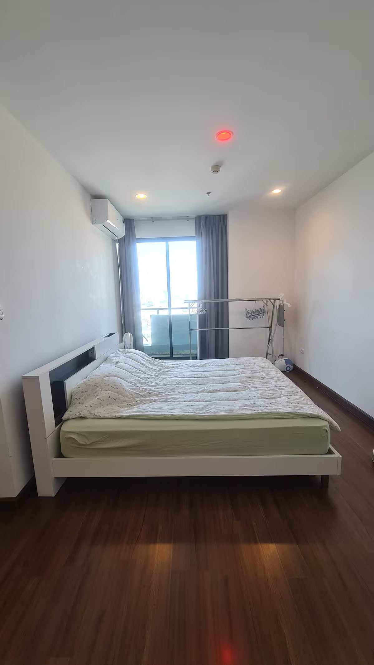 Perfect place for staycation 5 mins walk bts.