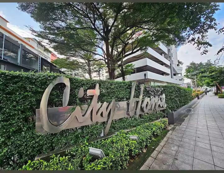 Perfect place staycation 2 mins walk Udomsuk BTS